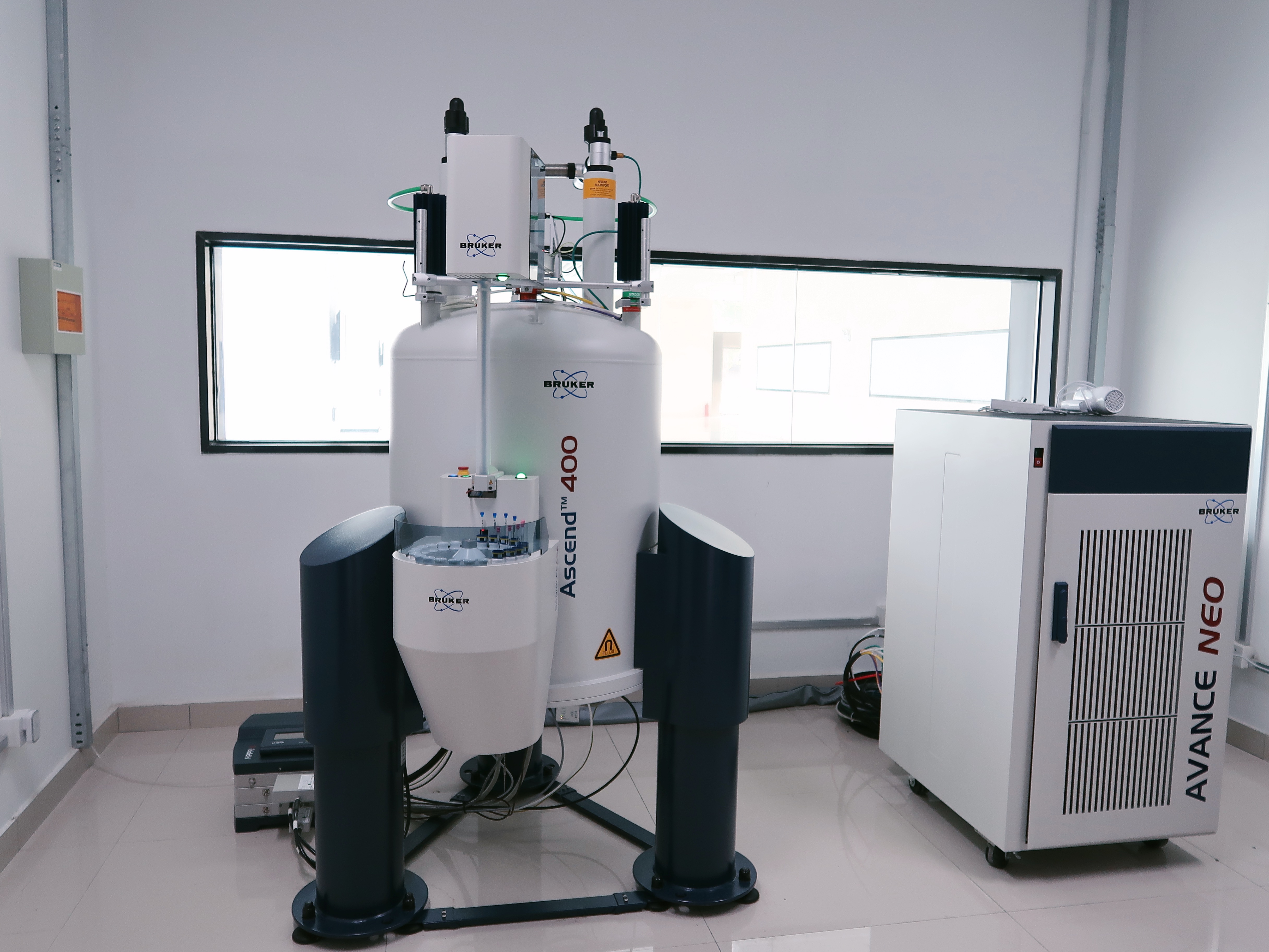 核磁共振波谱仪